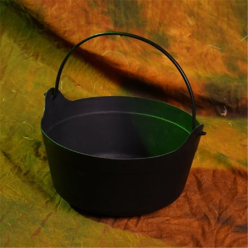 Witch Pot Black